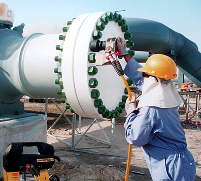 Hydraulic Bolt Torqueing & Tensioning